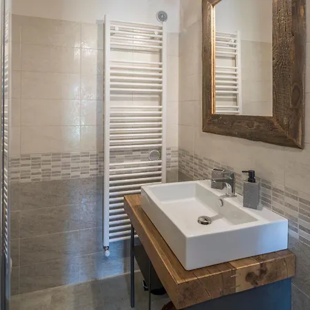 Casa Renato With Pool, Appartamento