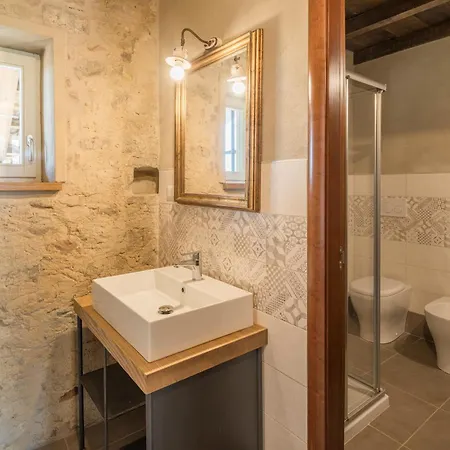 Apartment Casa Renato With Pool, Monforte D'Alba