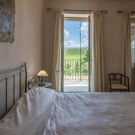 Apartment Casa Renato With Pool,