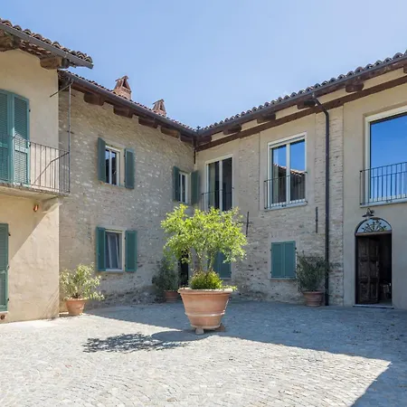 Casa Renato With Pool, Appartamento Monforte dʼAlba